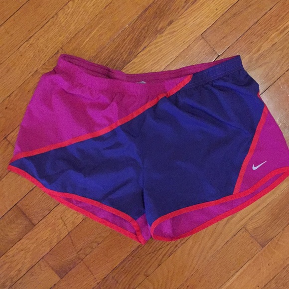Nike running shorts - Picture 1 of 7